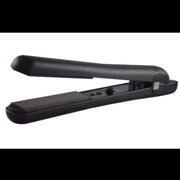 NEW Style House Professional Styling Iron (Black) Hair Straightener/Curler - Picture 2 of 6